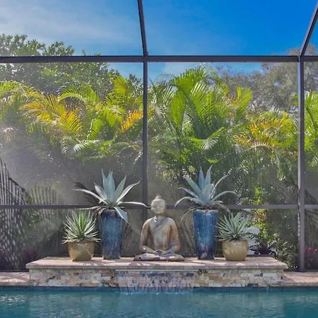 Gorgeous Private Home With Heated Pool